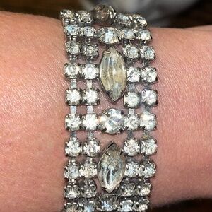 Beautiful Sparkling WEISS Bracelet Diamante 1950's Rhinestone Bracelet